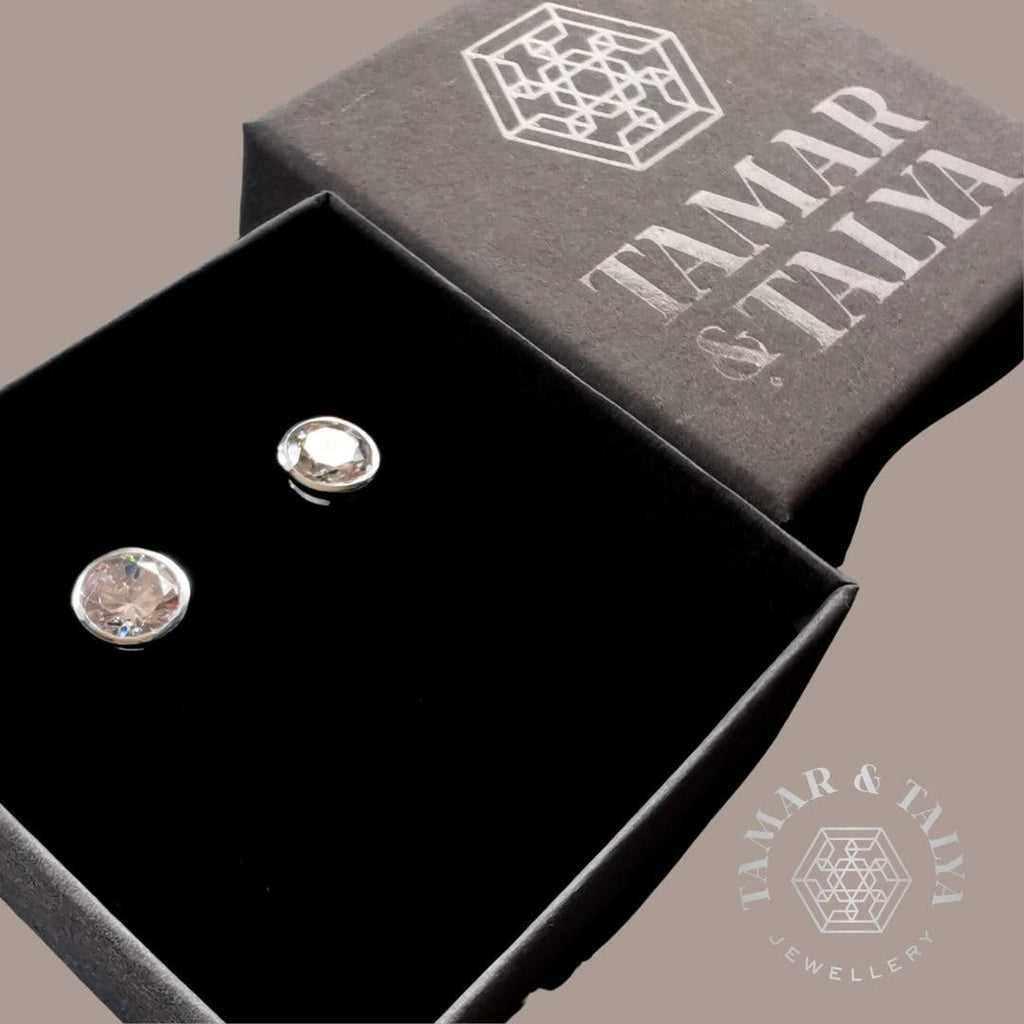 Cubic Zirconia Stud Earrings - Sparkling 8mm CZ Jewelry for Women, Perfect Bridal, Bridesmaid, and Wedding Gift. Timeless Elegance: CZ Stud Earrings - Sparkling Jewelry for All Occasions