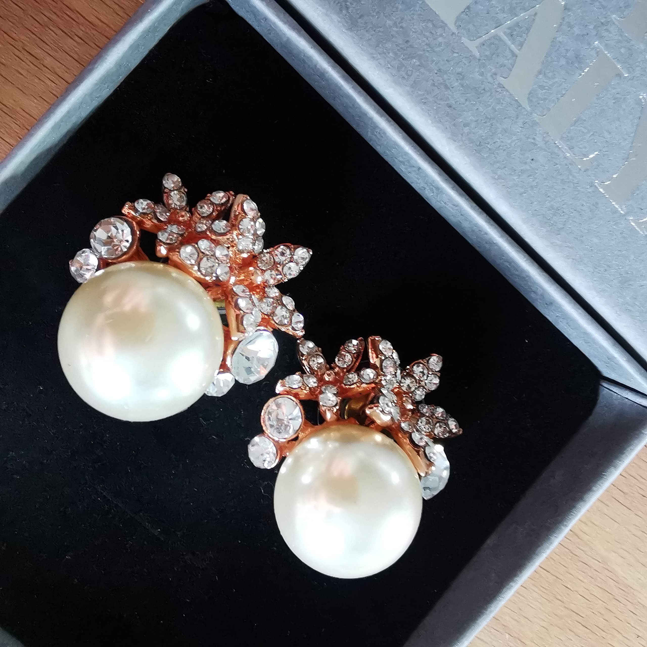 Bridal earrings Rose gold and pearl bridal earrings Bridesmaid stud earrings Bride studs