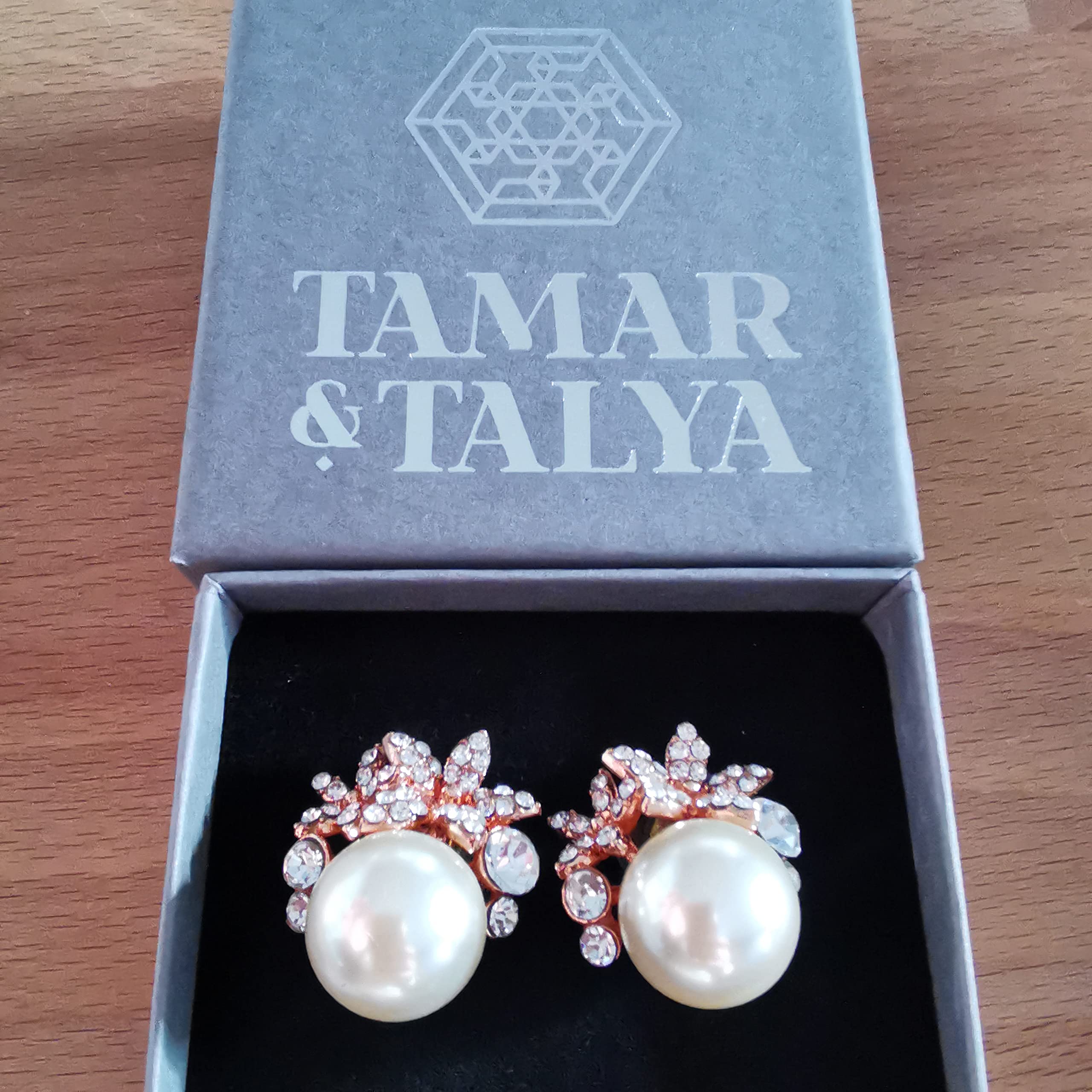 Bridal earrings Rose gold and pearl bridal earrings Bridesmaid stud earrings Bride studs