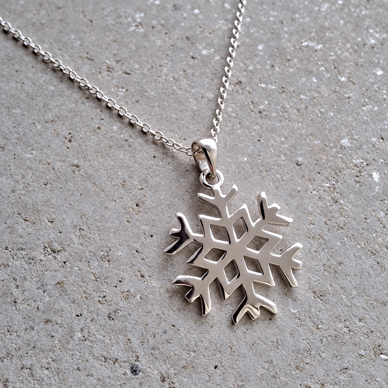 Sterling Silver Snowflake Necklace - A Thoughtful Christmas and Winter Nordic Gift for Her, Delicate Snowflake Pendant to Celebrate the Season with Timeless Charm and Festive Elegance