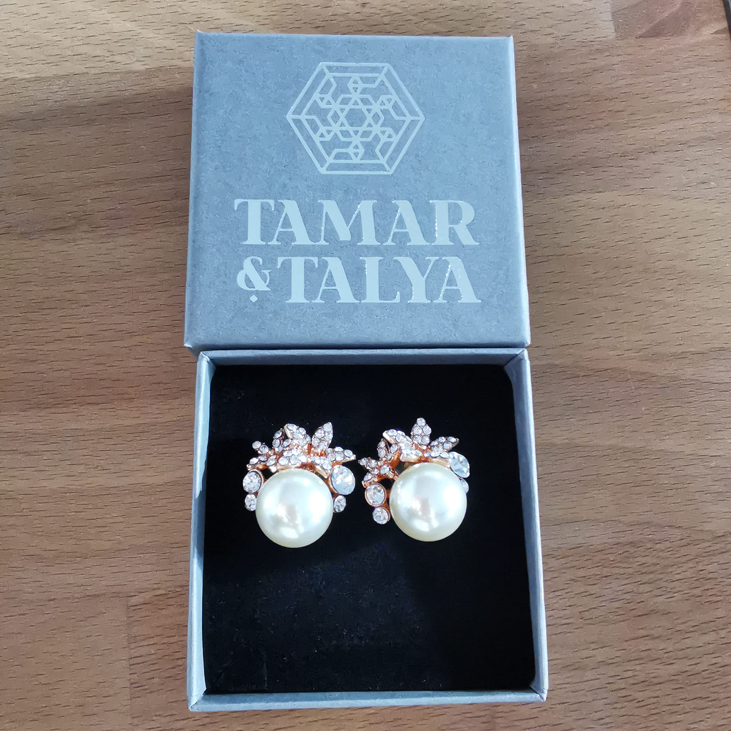 Bridal earrings Rose gold and pearl bridal earrings Bridesmaid stud earrings Bride studs